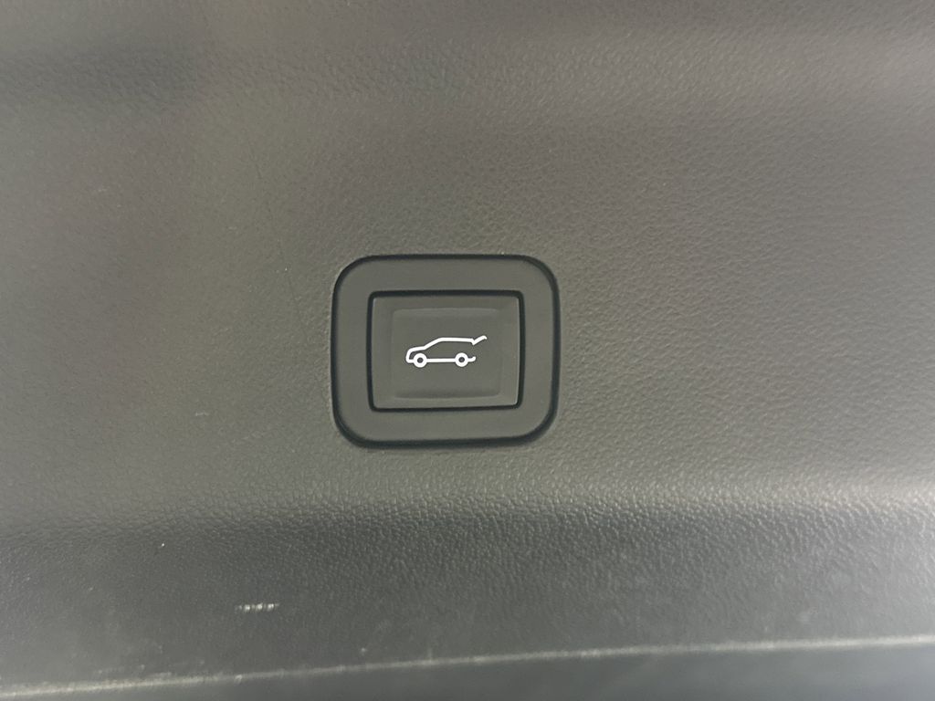 used 2023 GMC Yukon XL car, priced at $63,998
