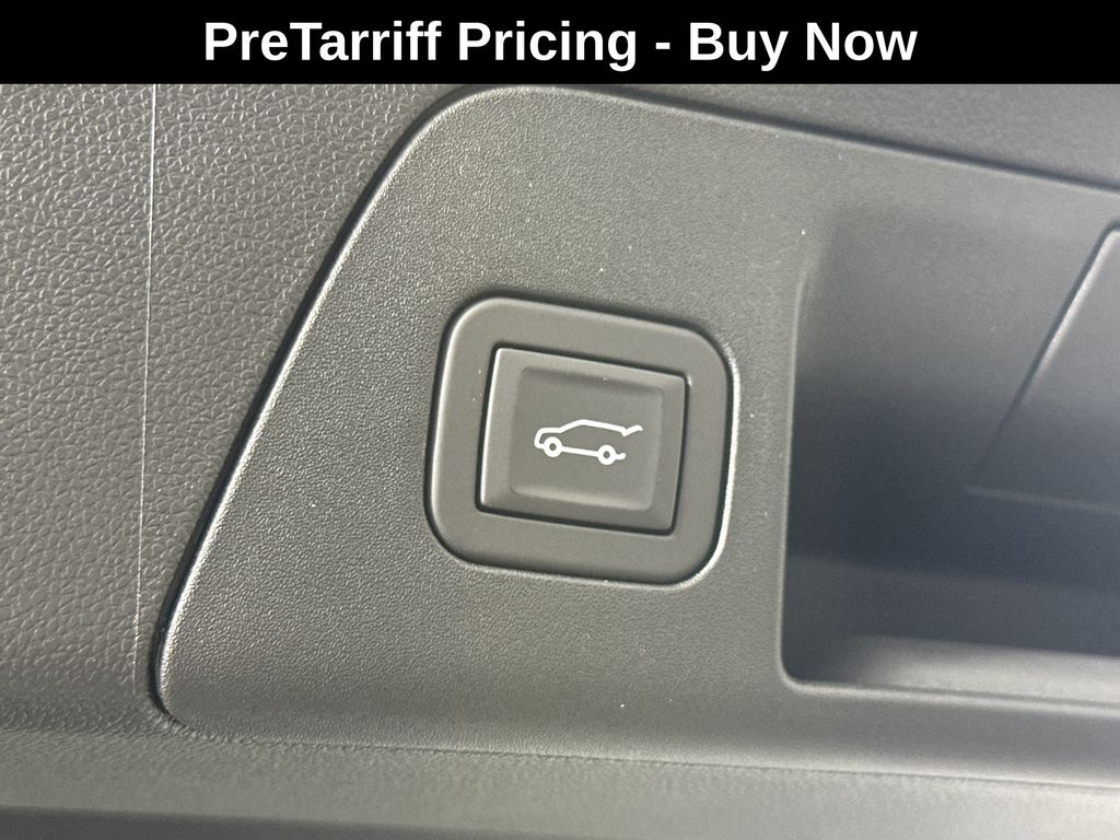 new 2025 Buick Envision car, priced at $36,745