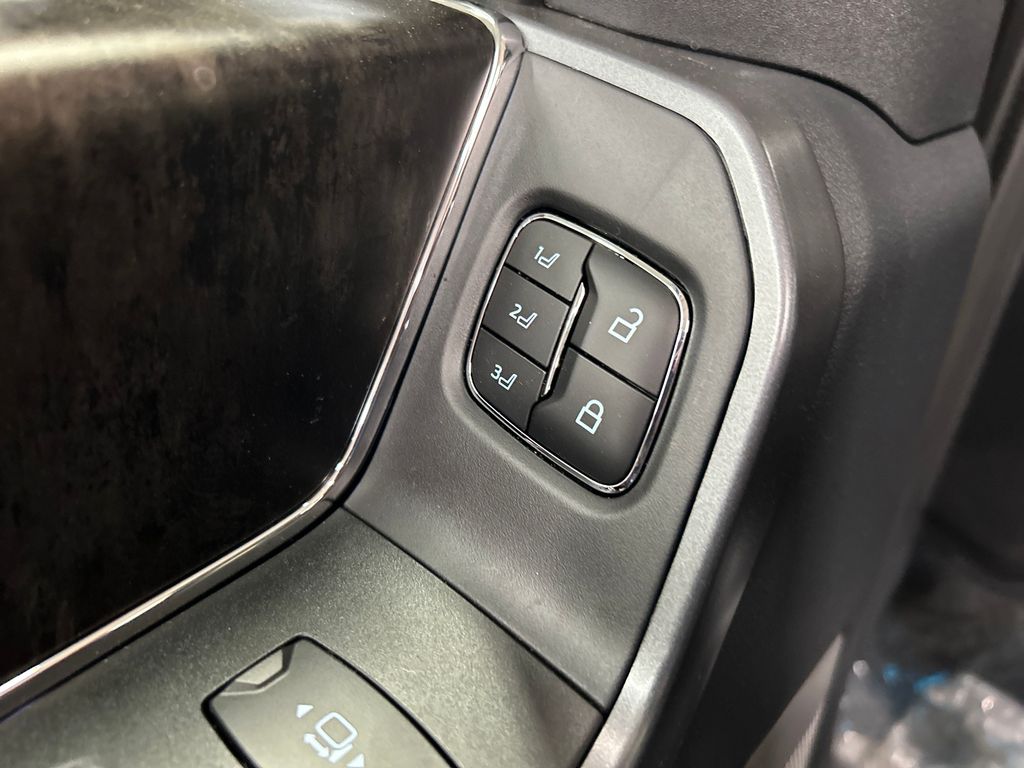 new 2025 Ford F-250SD car, priced at $77,915
