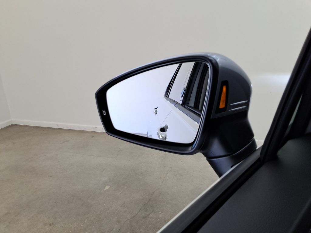 used 2024 Volkswagen Tiguan car
