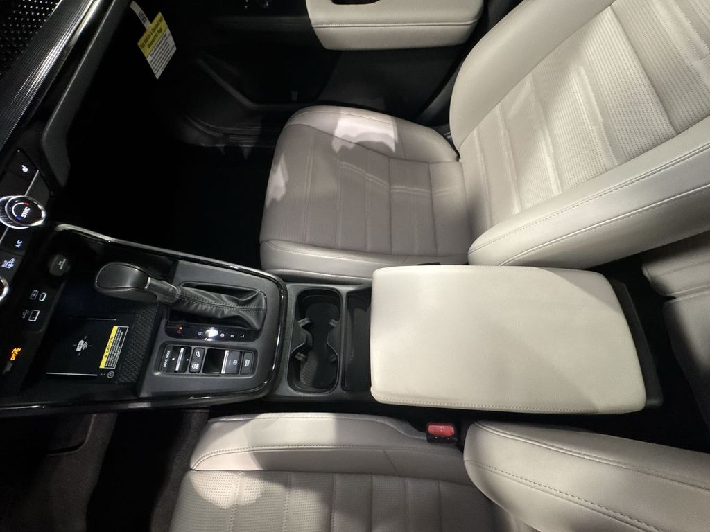 used 2025 Honda CR-V car, priced at $34,525