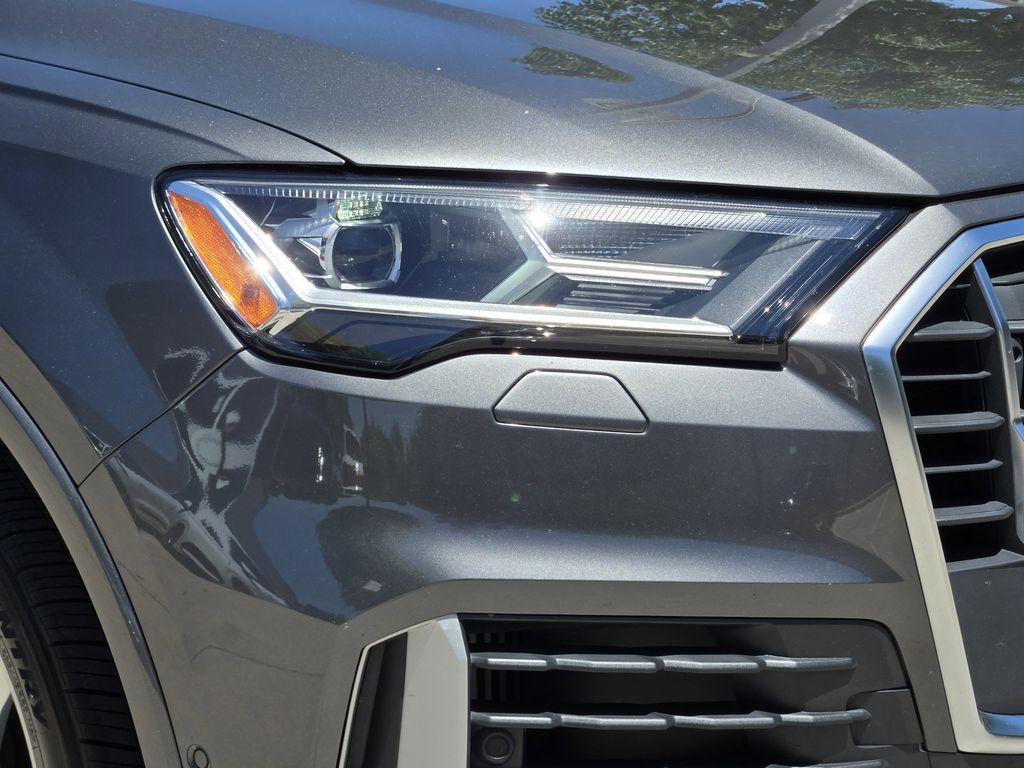 used 2021 Audi Q7 car, priced at $31,591