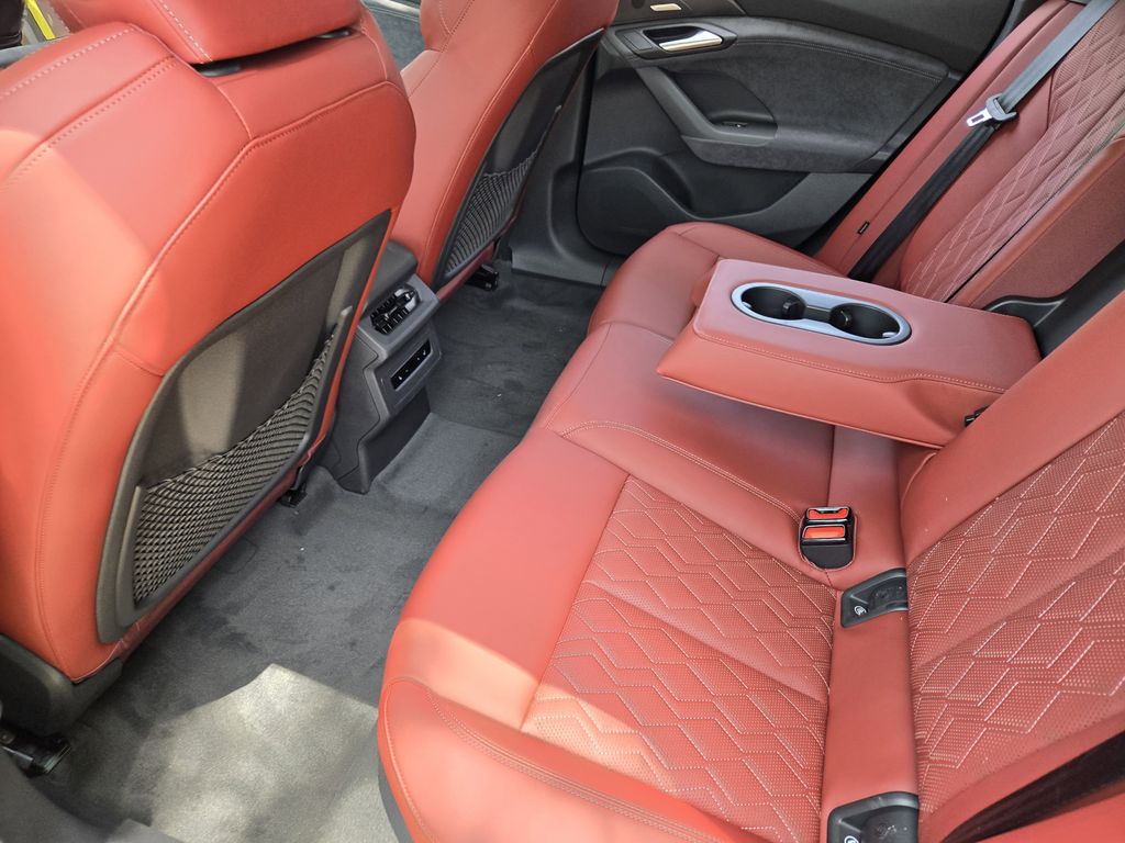 new 2025 Audi S6 car, priced at $89,050