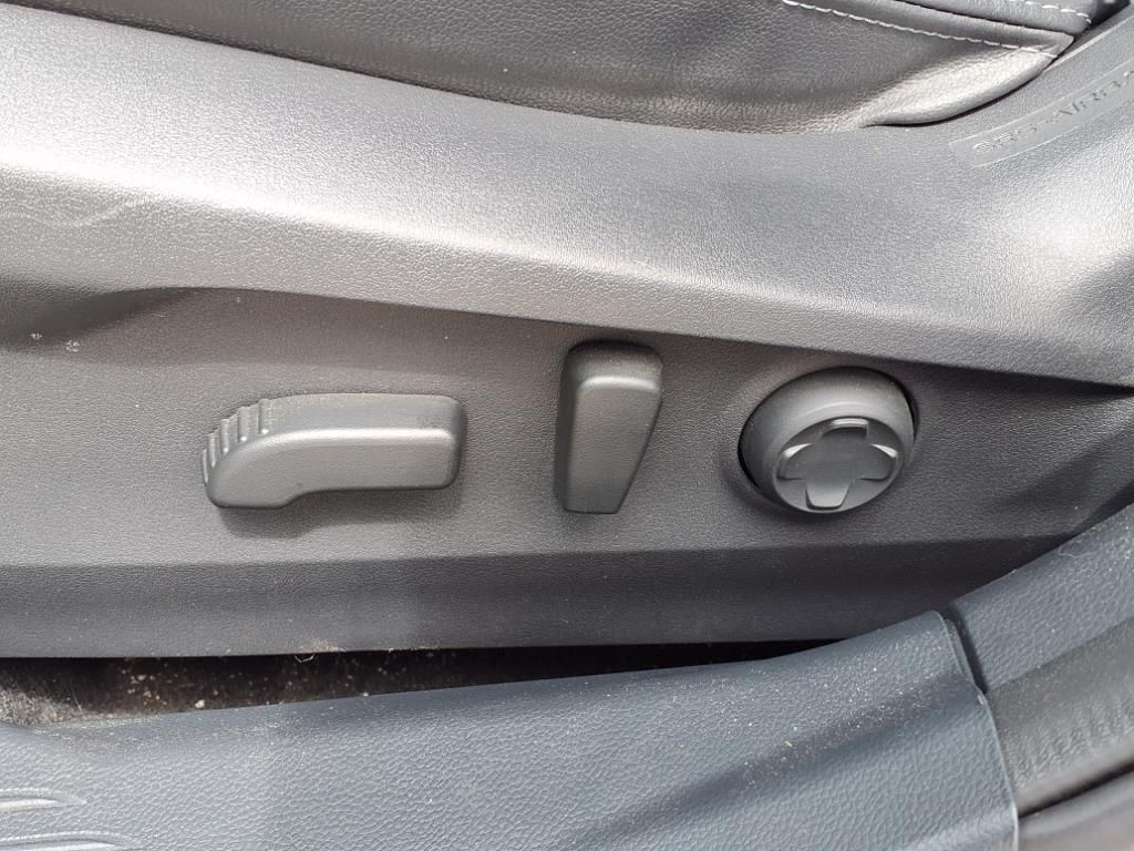 used 2023 Subaru Outback car, priced at $34,274