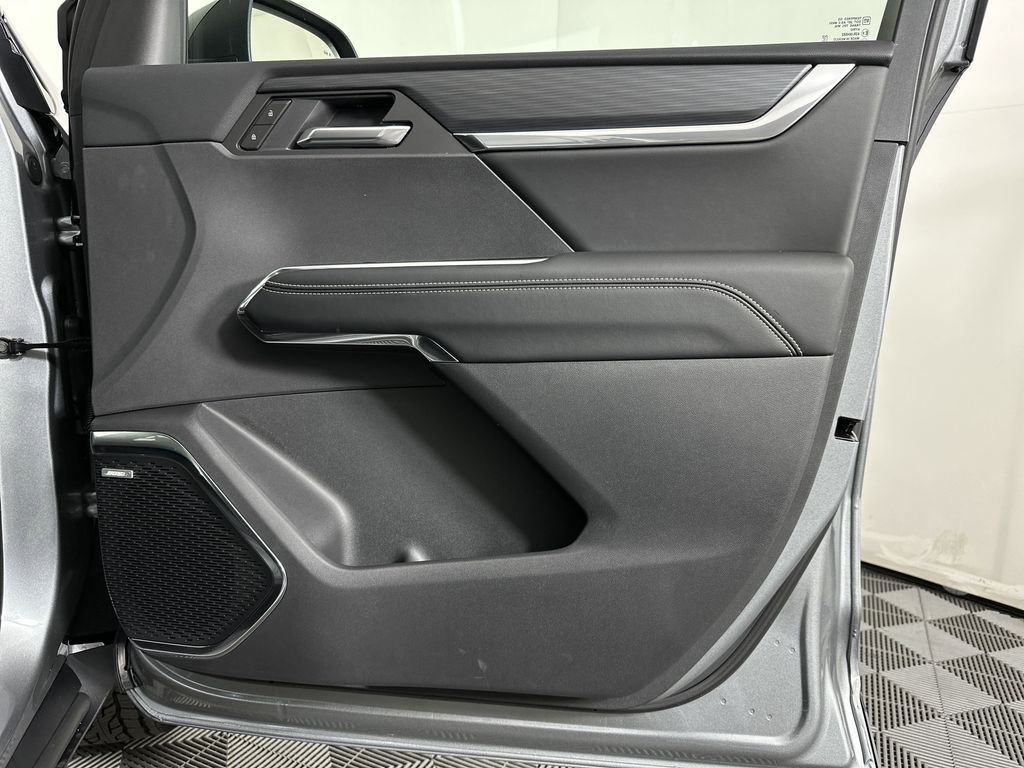 new 2025 GMC Acadia car, priced at $50,624