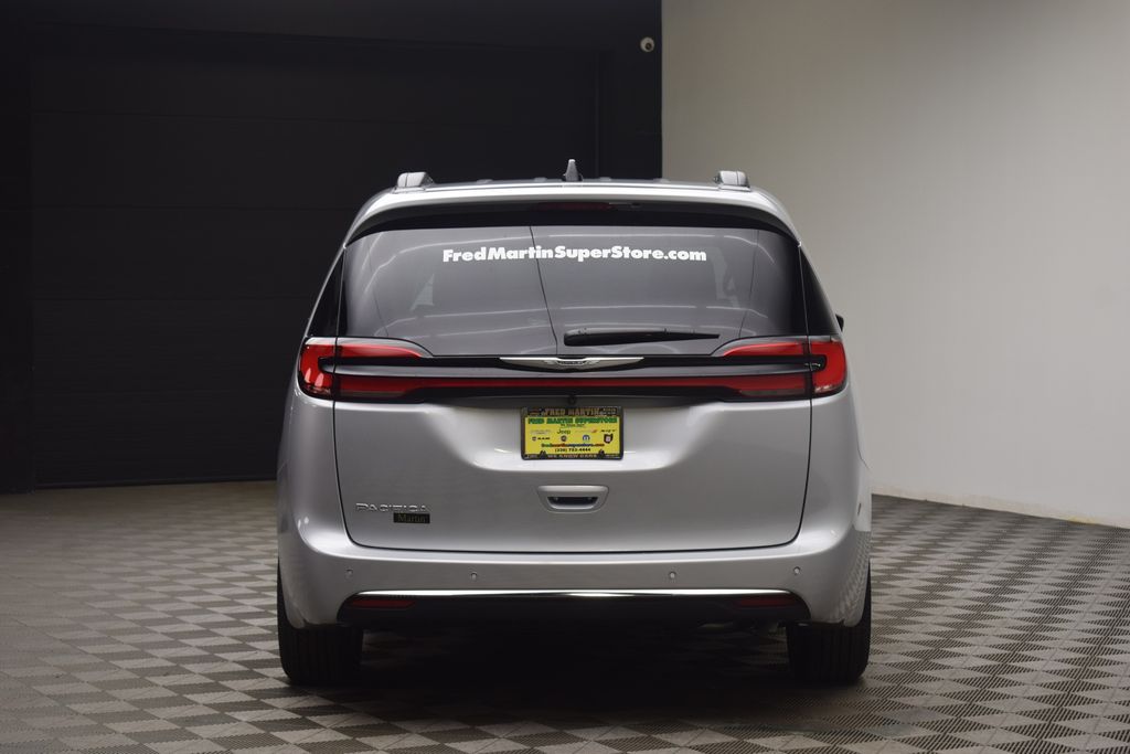 new 2026 Chrysler Pacifica car, priced at $44,544
