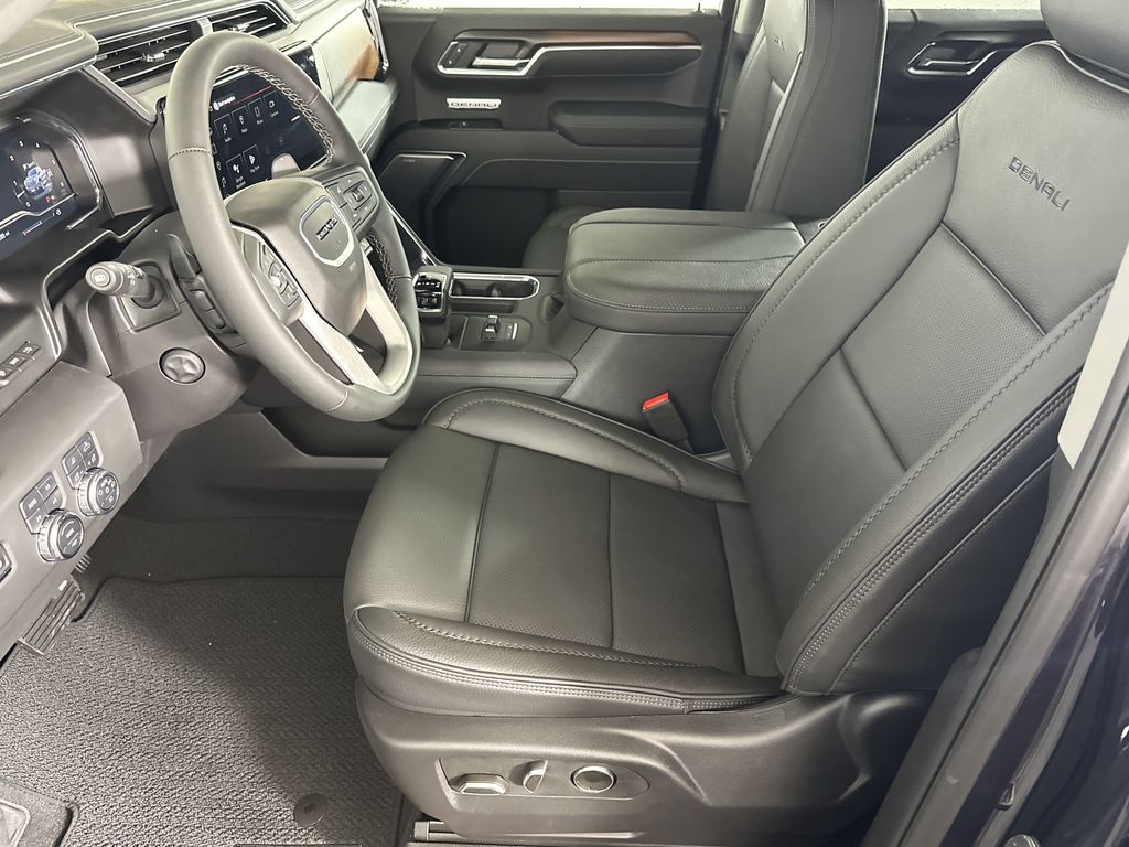 new 2025 GMC Sierra 1500 car, priced at $69,694