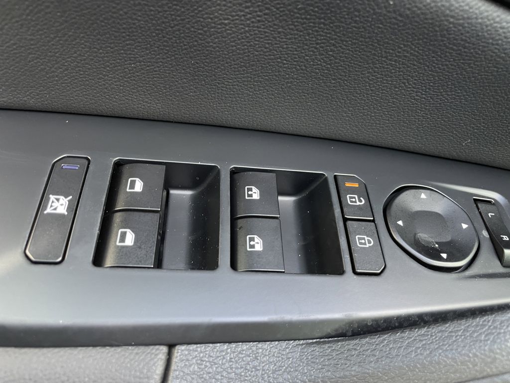 new 2026 Kia Sportage car, priced at $30,894