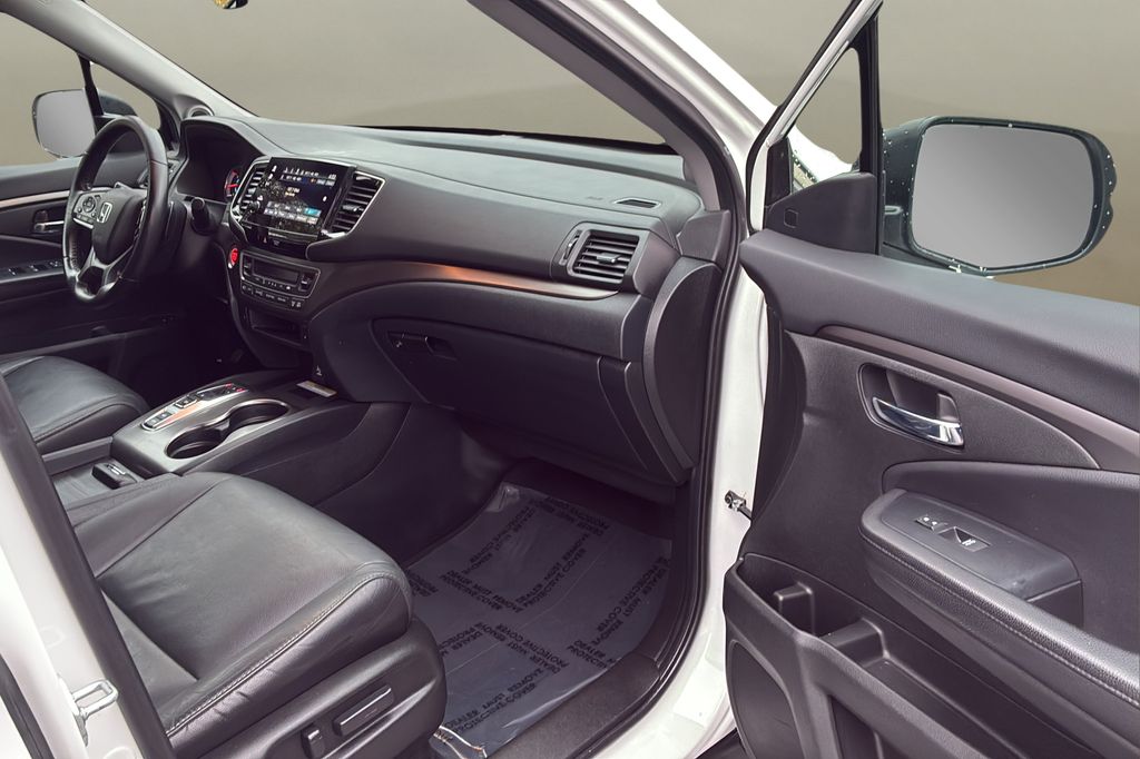 used 2021 Honda Pilot car, priced at $23,500