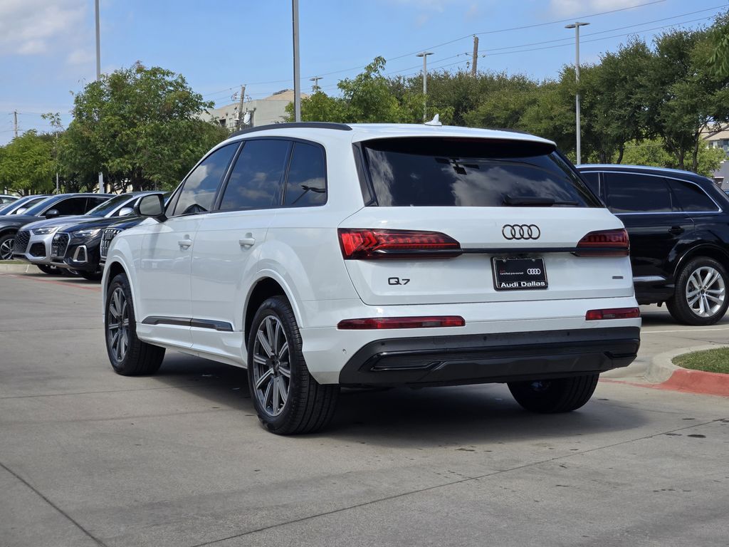 used 2023 Audi Q7 car, priced at $40,283