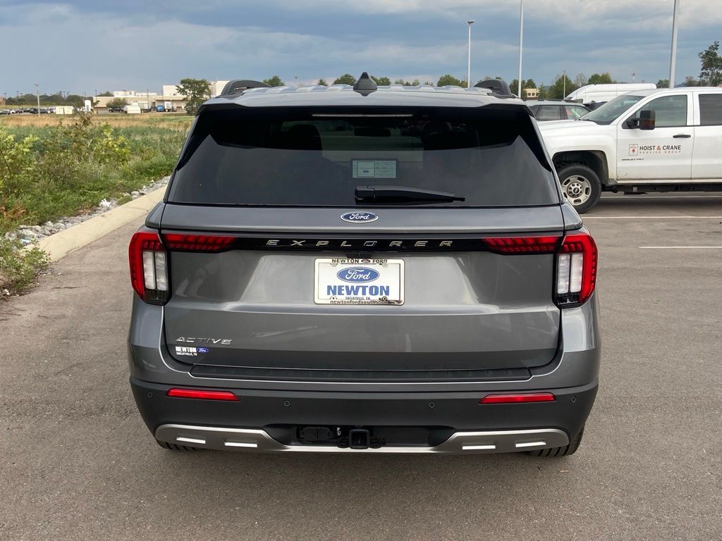 new 2025 Ford Explorer car, priced at $41,538