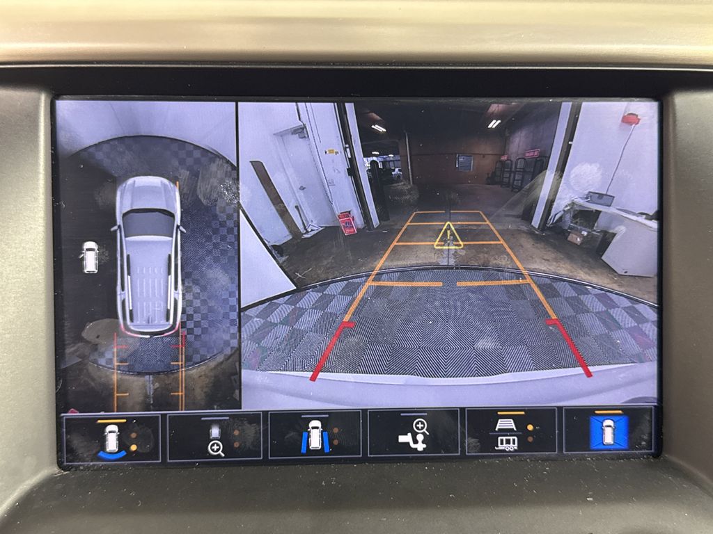 used 2022 GMC Acadia car, priced at $31,555