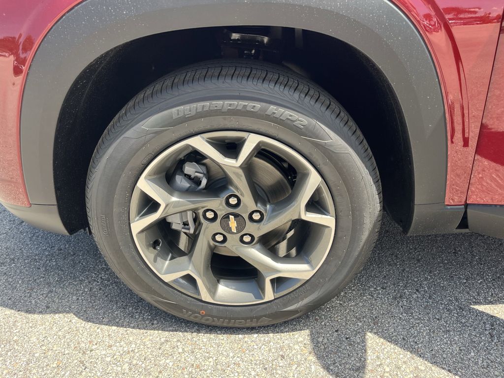 new 2025 Chevrolet Trax car, priced at $24,460