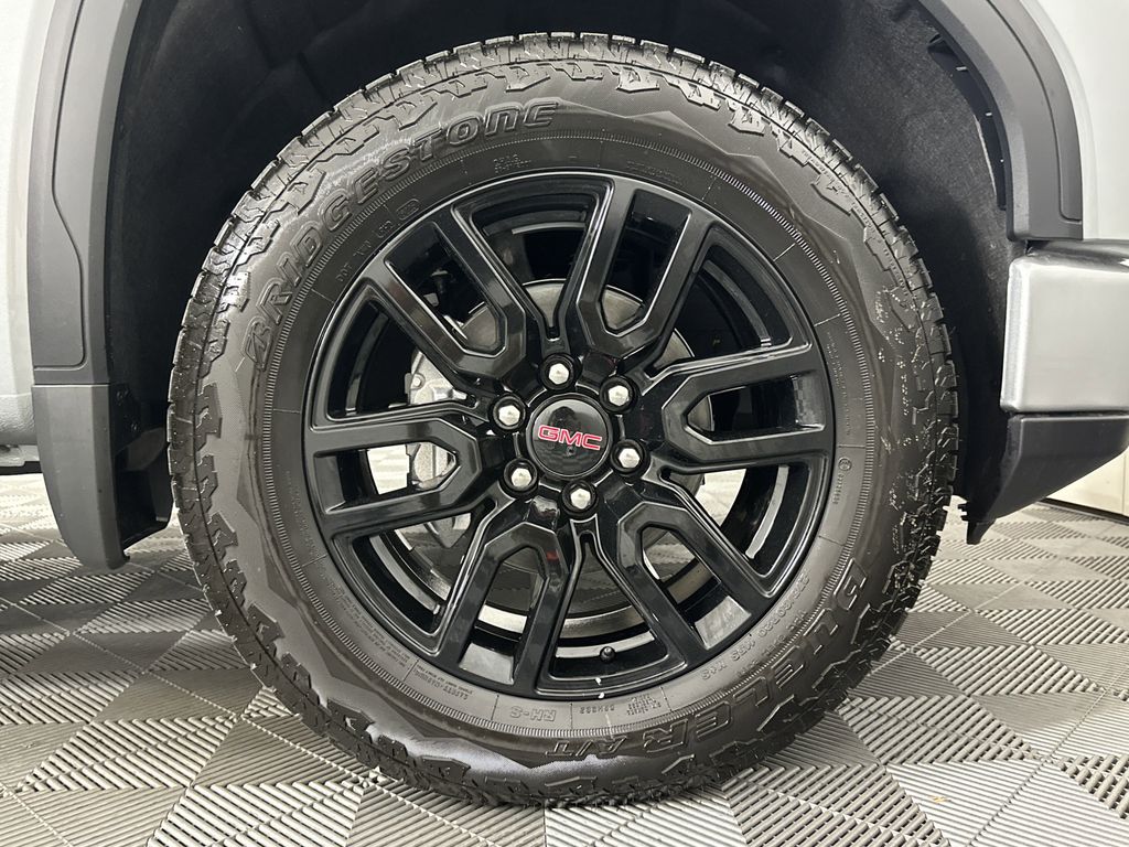 new 2025 GMC Sierra 1500 car, priced at $60,224