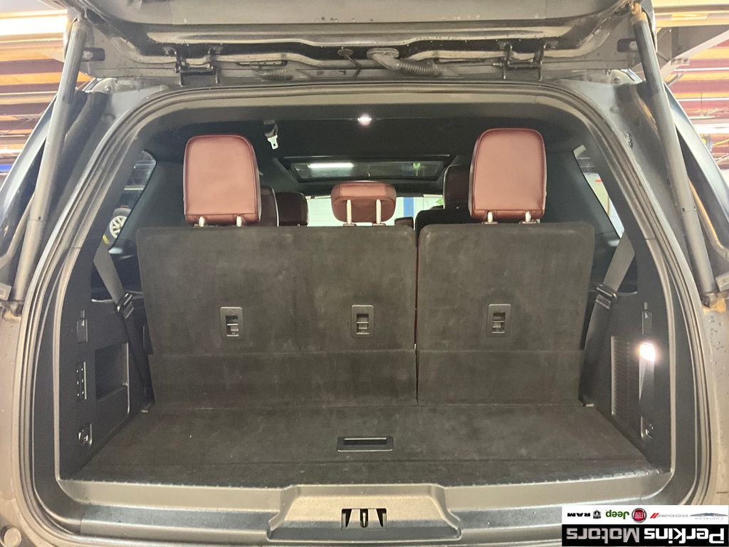 used 2023 Ford Expedition car, priced at $42,738