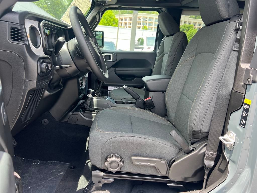new 2025 Jeep Wrangler car, priced at $35,990