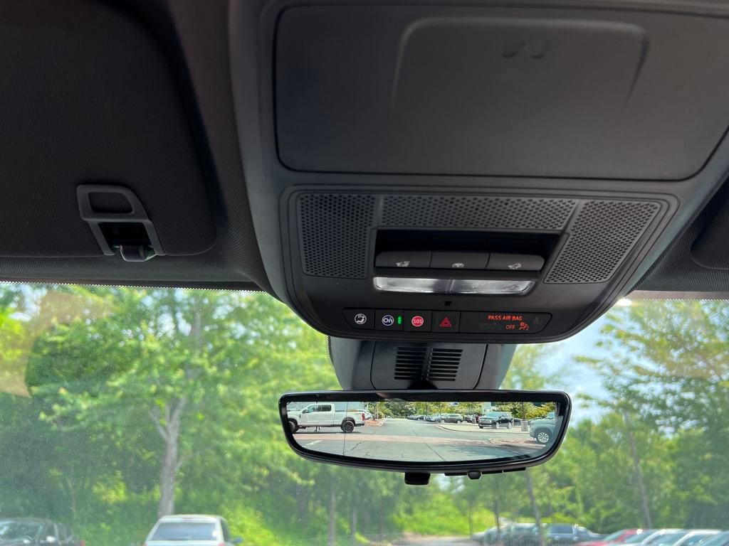 new 2025 Chevrolet Equinox car, priced at $40,370