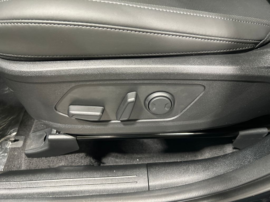new 2025 Kia Sorento car, priced at $36,259
