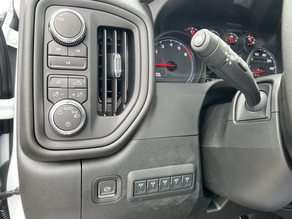 new 2024 GMC Sierra 3500HD car, priced at $46,853