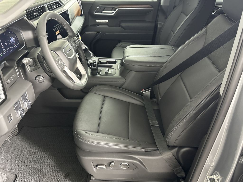 new 2025 GMC Sierra 1500 car, priced at $69,694