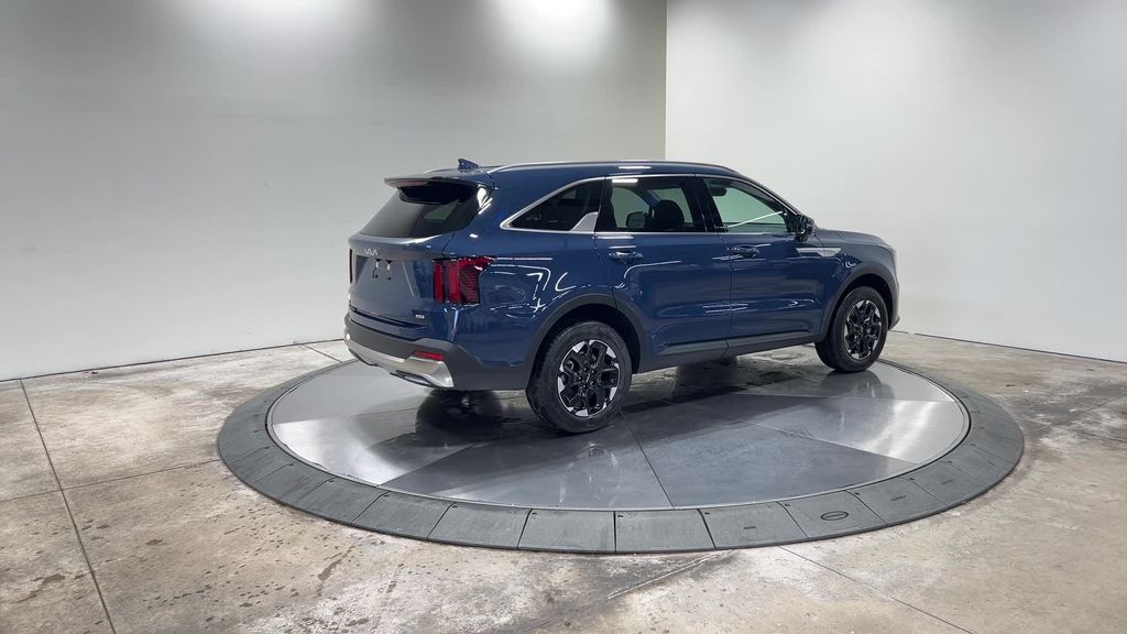new 2025 Kia Sorento car, priced at $35,854