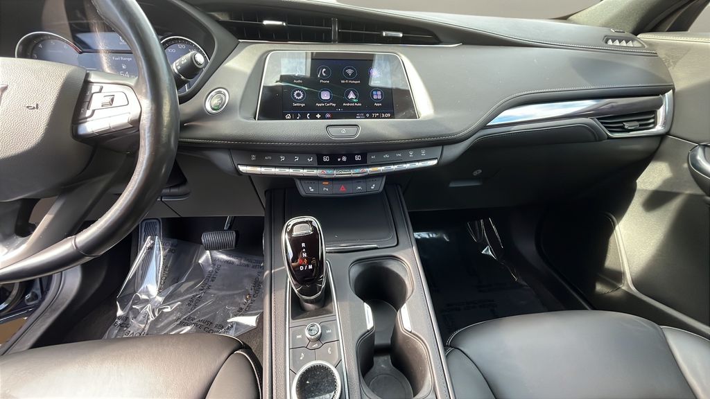used 2023 Cadillac XT4 car, priced at $28,400