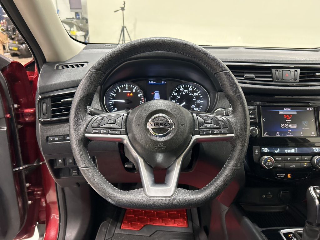 used 2019 Nissan Rogue car, priced at $17,957