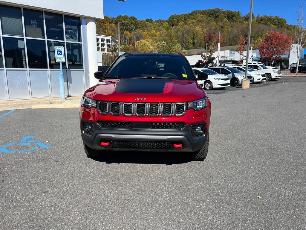 new 2026 Jeep Compass car, priced at $38,005