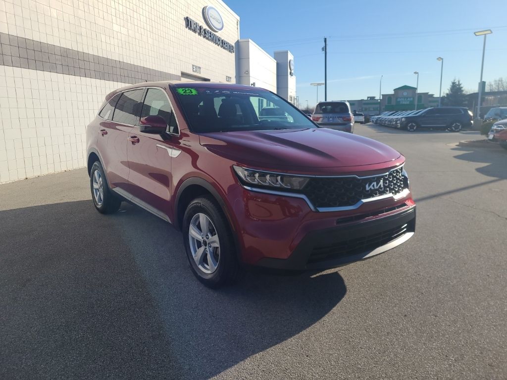 used 2023 Kia Sorento car, priced at $25,974