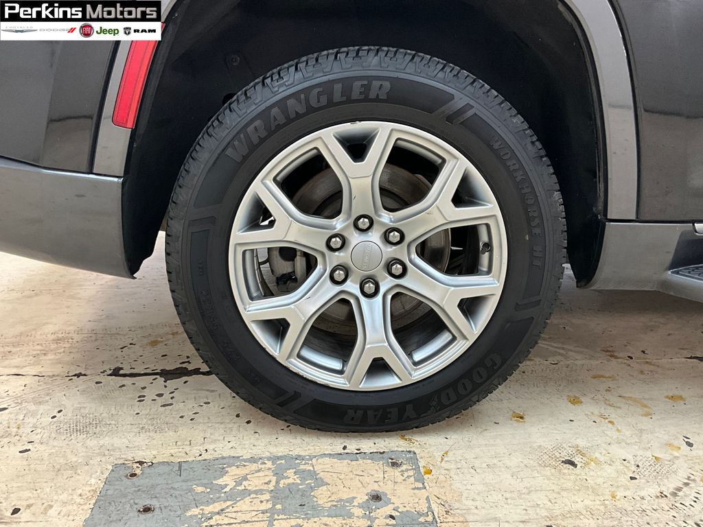 used 2022 Jeep Wagoneer car, priced at $39,572