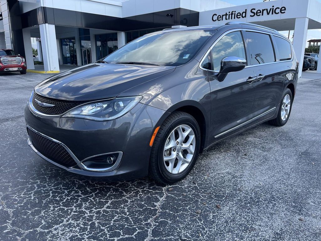 used 2020 Chrysler Pacifica car, priced at $18,320