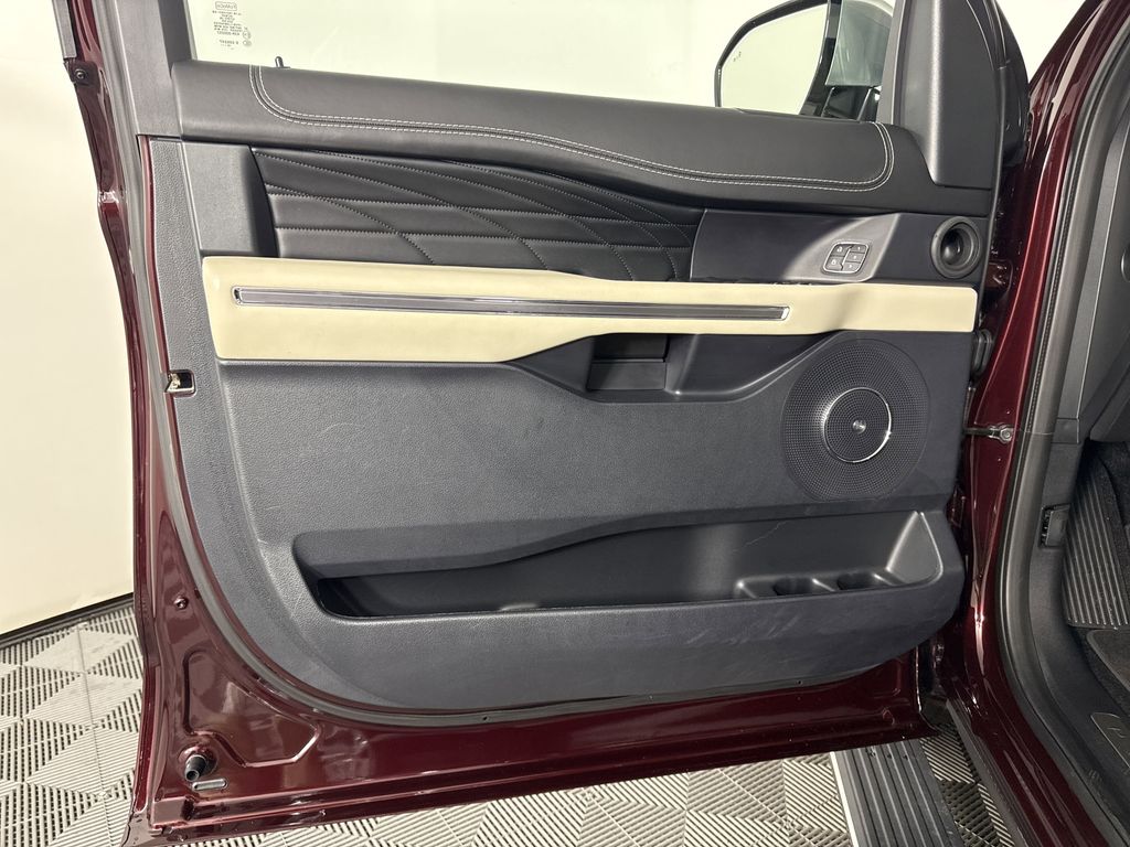 used 2020 Ford Expedition car