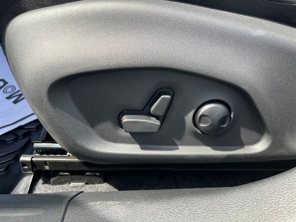 new 2025 Jeep Compass car, priced at $28,990