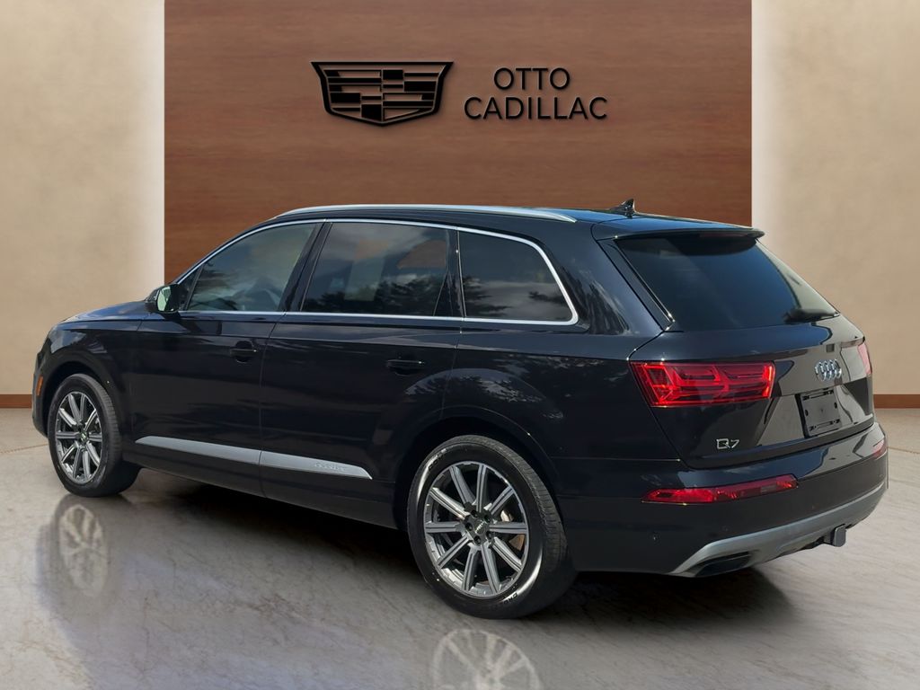 used 2019 Audi Q7 car, priced at $21,900