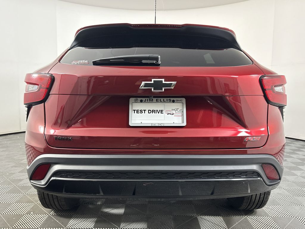 used 2024 Chevrolet Trax car, priced at $24,308