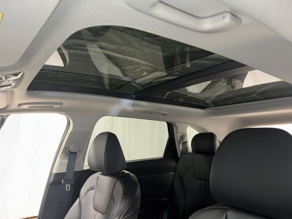new 2025 Kia Sorento car, priced at $43,016