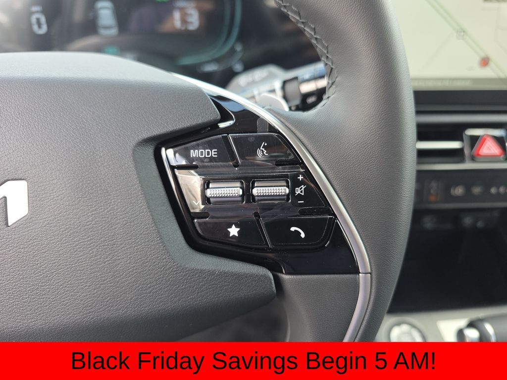 new 2025 Kia Niro car, priced at $28,010