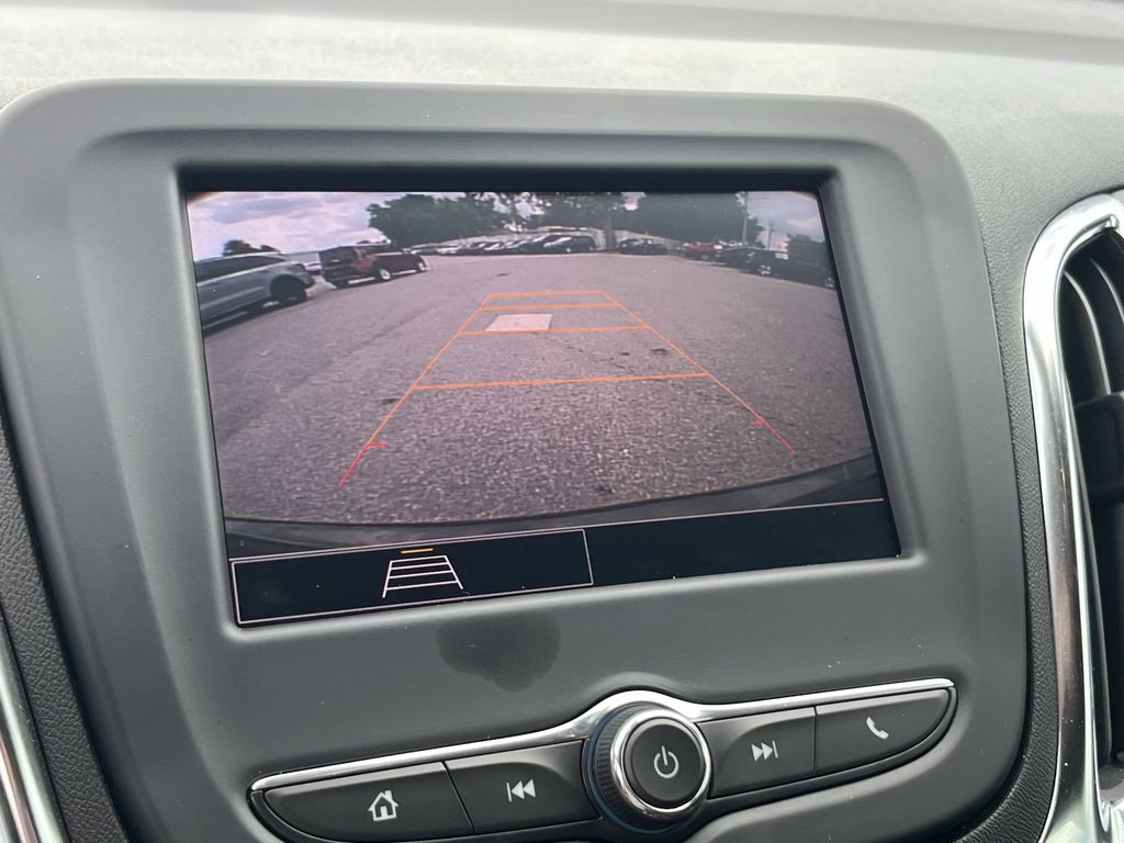 used 2024 Chevrolet Equinox car, priced at $25,991