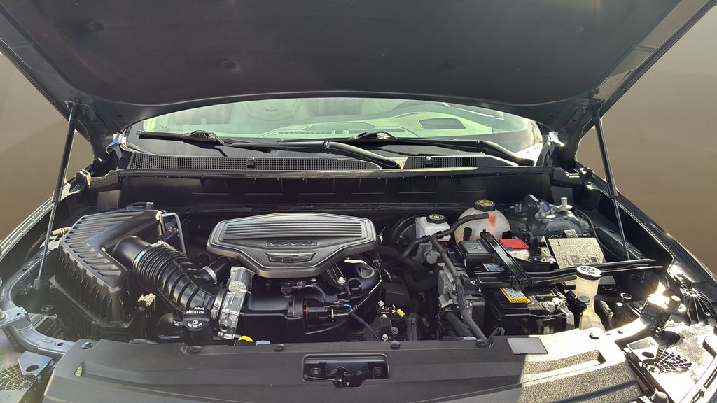 used 2023 Cadillac XT6 car, priced at $37,400