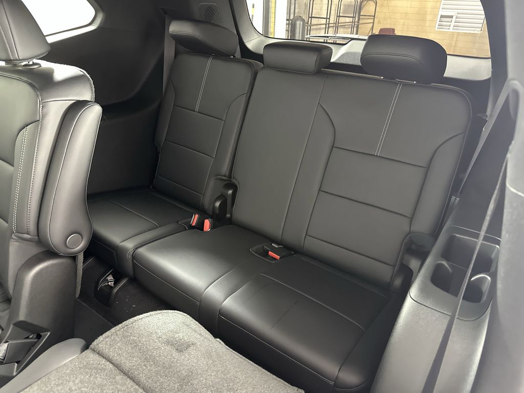 new 2025 GMC Acadia car, priced at $50,624