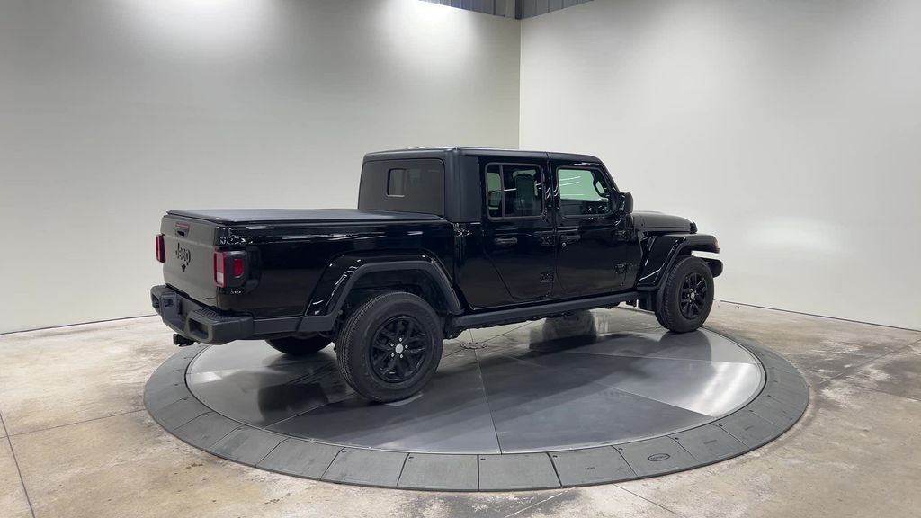 used 2023 Jeep Gladiator car, priced at $34,538