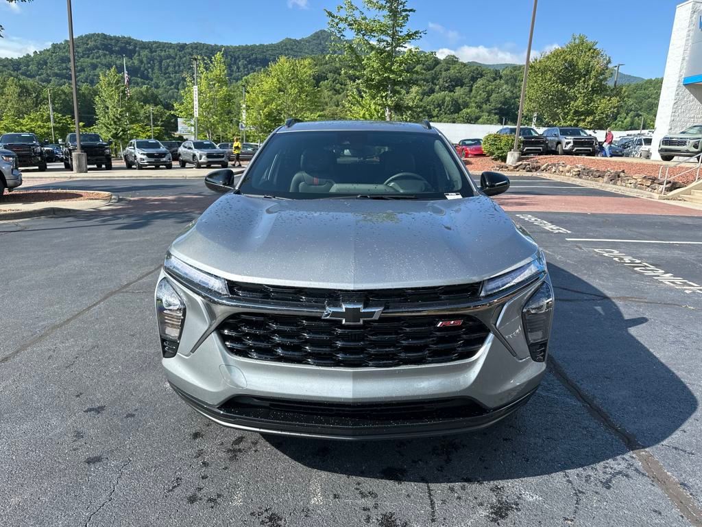 new 2025 Chevrolet Trax car, priced at $25,895
