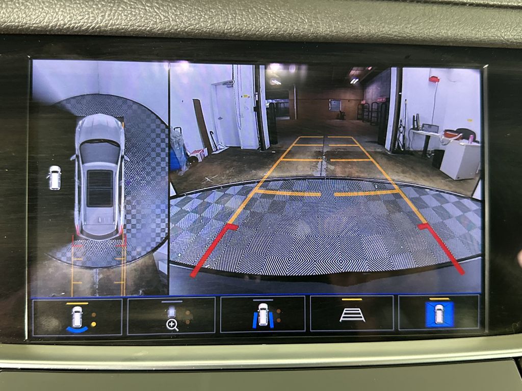 used 2021 Cadillac XT5 car, priced at $31,547