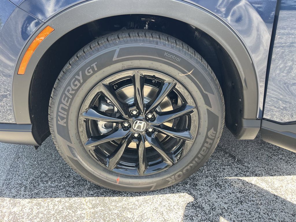 new 2026 Honda CR-V Hybrid car, priced at $35,605