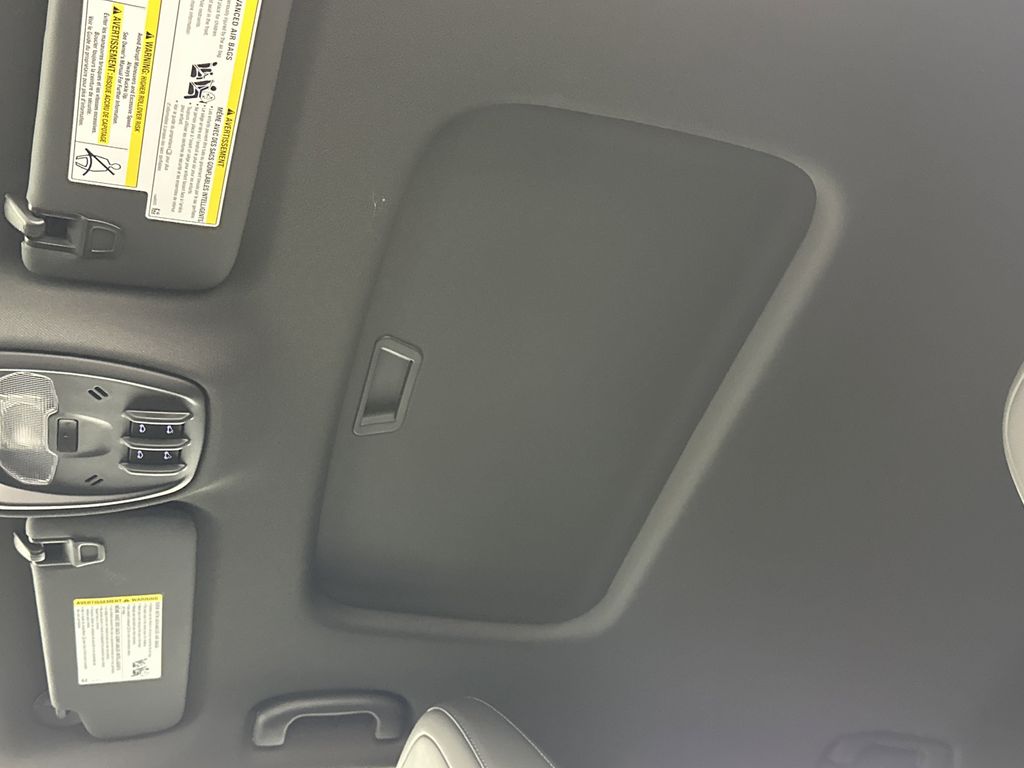new 2025 Buick Envista car, priced at $29,075