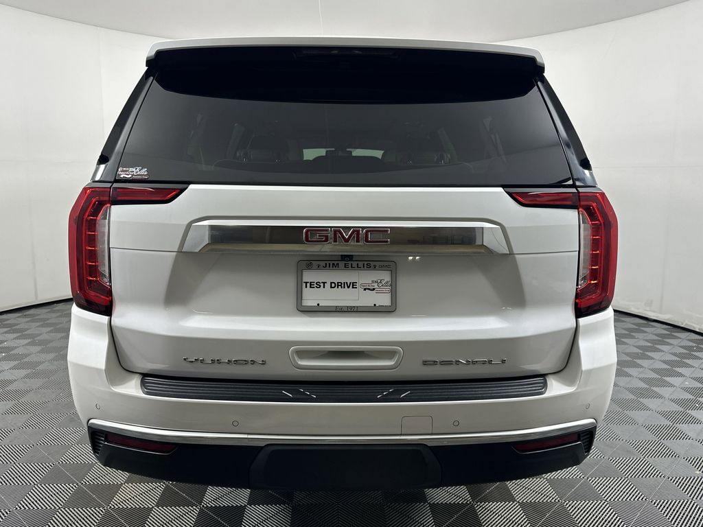 used 2022 GMC Yukon XL car, priced at $56,928