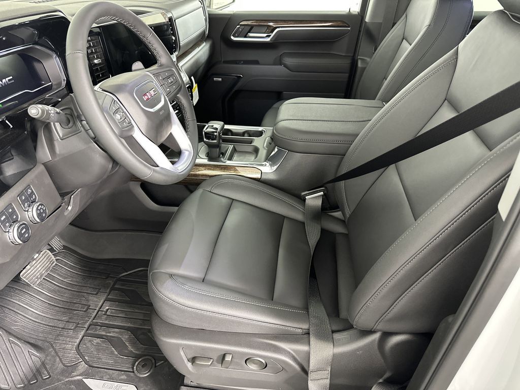 new 2025 GMC Sierra 1500 car, priced at $61,284