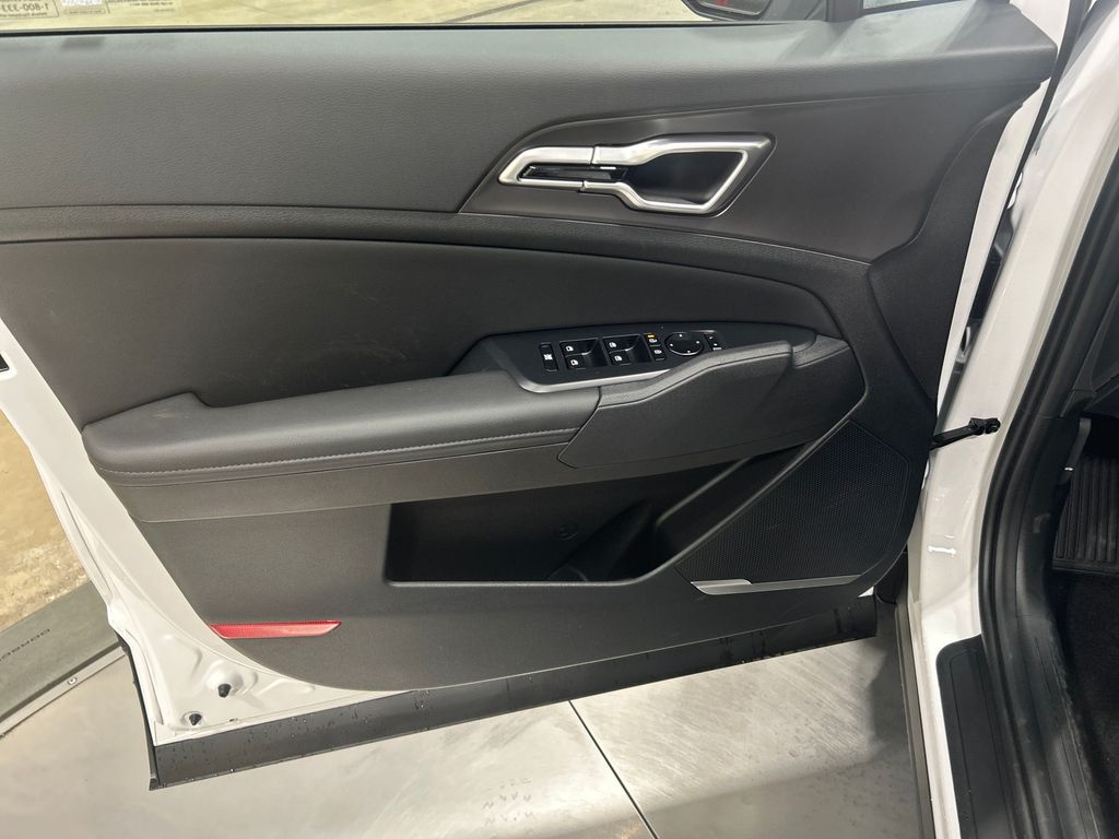 new 2026 Kia Sportage car, priced at $32,986