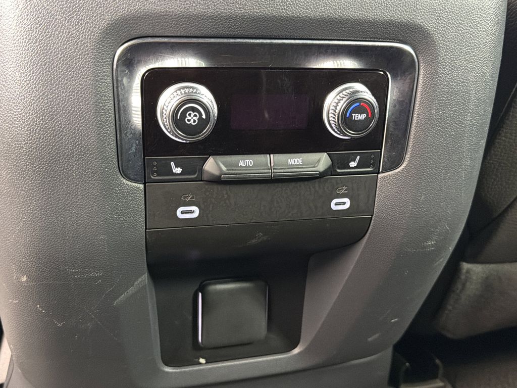 used 2022 GMC Yukon car, priced at $59,995