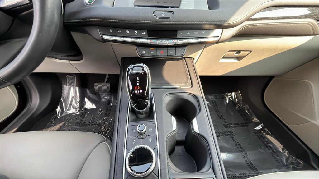 used 2022 Cadillac XT4 car, priced at $29,450